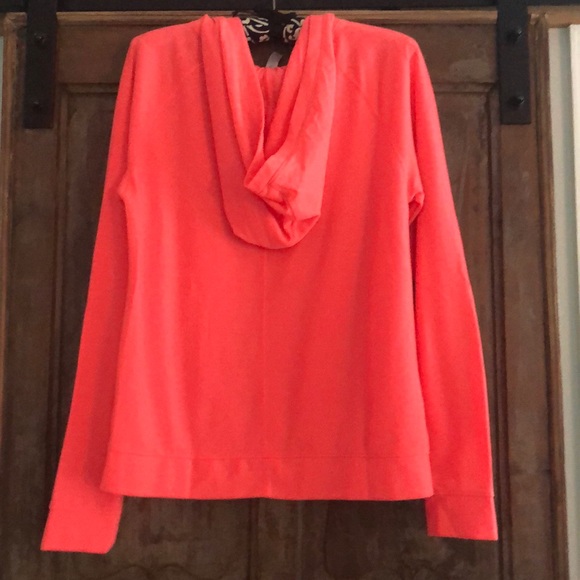 Gap Lightweight Hoodie - Picture 2 of 6